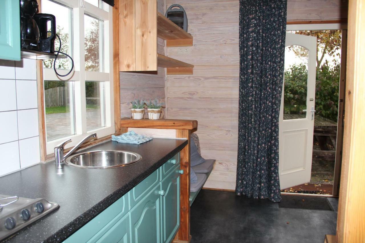 Chalet - Camping 'T Dekske Wintelre Eksteriør billede