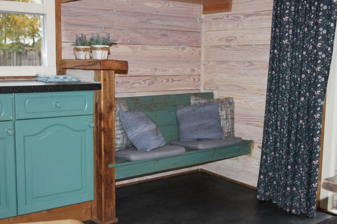 Chalet - Camping 'T Dekske Wintelre Eksteriør billede